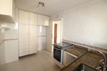 Apartamento à venda com 72m², 2 quartos e 1 vagaCozinha