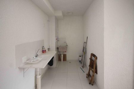 Cozinha de apartamento para alugar com 2 quartos, 32m² em Parque São Lourenço, São Paulo