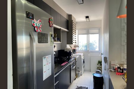 Sala de apartamento à venda com 2 quartos, 54m² em Vila Osasco, Osasco
