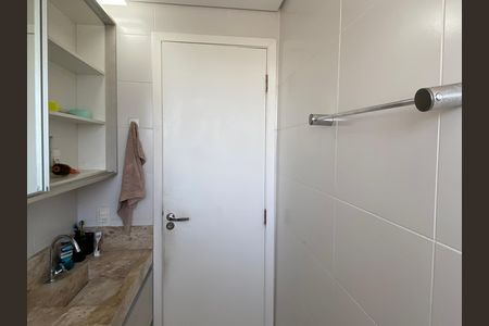 Apartamento à venda com 54m², 2 quartos e 1 vagaBanheiro 2