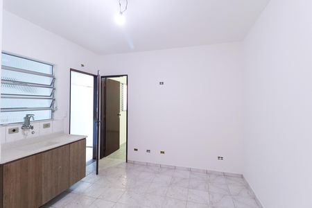 Casa para alugar com 82m², 1 quarto e sem vaga