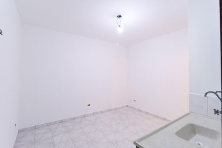 Casa para alugar com 82m², 1 quarto e sem vaga