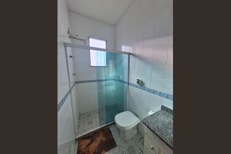 Casa de condomínio à venda com 225m², 5 quartos e 1 vaga Casa de condomínio à venda com 225m², 5 quartos e 1 vagaBanheiro Social