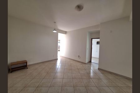 Casa de condomínio à venda com 225m², 5 quartos e 1 vaga Casa de condomínio à venda com 225m², 5 quartos e 1 vagaSala
