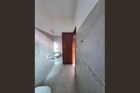 Casa de condomínio à venda com 225m², 5 quartos e 1 vaga Casa de condomínio à venda com 225m², 5 quartos e 1 vagaBanheiro da Suíte