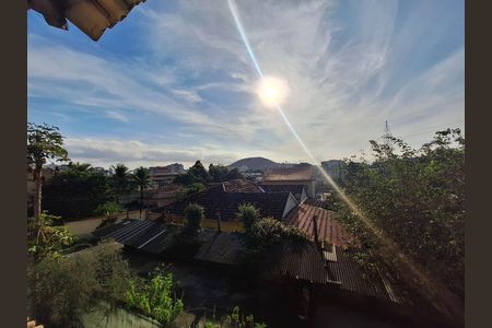 Vista de casa de condomínio à venda com 5 quartos, 225m² em São Lourenço, Niterói
