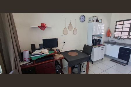 Casa para alugar com 160m², 2 quartos e 3 vagasSala