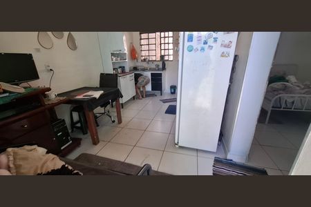 Sala de casa para alugar com 2 quartos, 160m² em Residencial Leo Gomes de Moraes, Ribeirão Preto