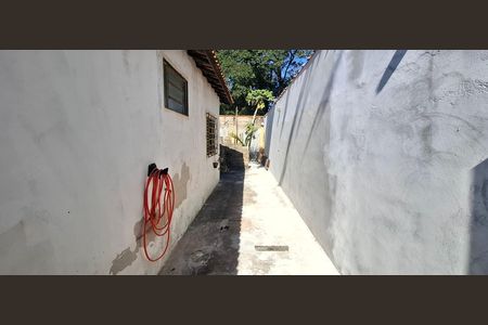 Corredor de casa para alugar com 2 quartos, 160m² em Residencial Leo Gomes de Moraes, Ribeirão Preto