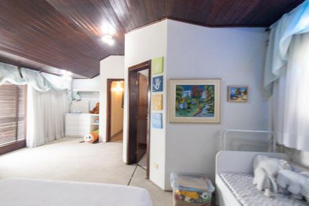 Casa à venda com 924m², 5 quartos e 10 vagas Casa à venda com 924m², 5 quartos e 10 vagasSuíte 3