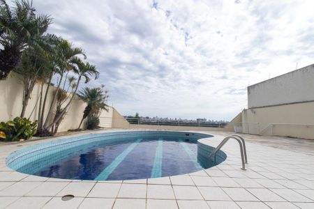 Casa à venda com 924m², 5 quartos e 10 vagas Casa à venda com 924m², 5 quartos e 10 vagasPiscina