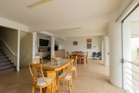 Casa à venda com 924m², 5 quartos e 10 vagas Casa à venda com 924m², 5 quartos e 10 vagasEspaço Gourmet