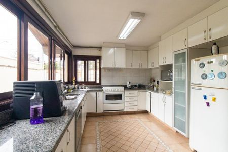 Cozinha de casa à venda com 5 quartos, 924m² em Guabirotuba, Curitiba