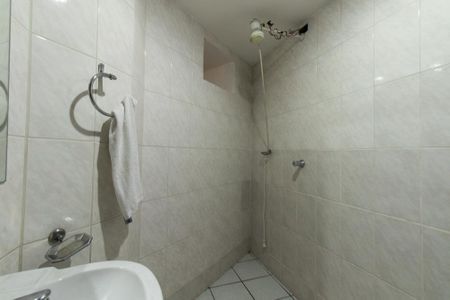 Casa à venda com 924m², 5 quartos e 10 vagas Casa à venda com 924m², 5 quartos e 10 vagasBanheiro de serviço