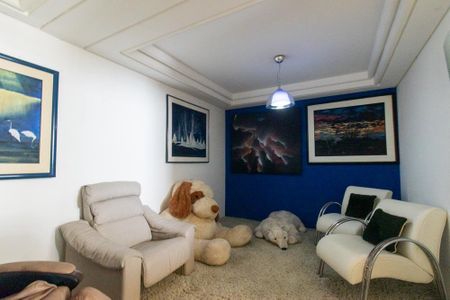 Casa à venda com 924m², 5 quartos e 10 vagas Casa à venda com 924m², 5 quartos e 10 vagasCinema