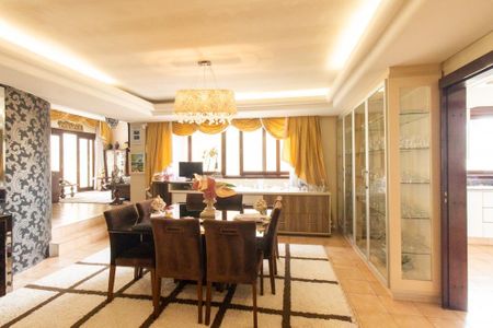 Casa à venda com 924m², 5 quartos e 10 vagas Casa à venda com 924m², 5 quartos e 10 vagasCopa
