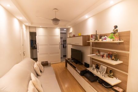 Apartamento à venda com 65m², 2 quartos e 1 vaga Apartamento à venda com 65m², 2 quartos e 1 vagaSala