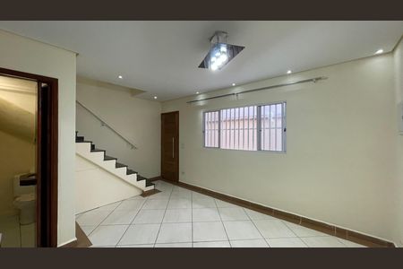 Casa de Condomínio para alugar com 3 quartos, 102m² em Vila Granada, São Paulo