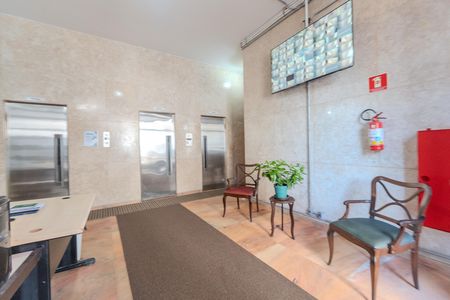 Hall de entrada de apartamento à venda com 1 quarto, 41m² em Consolação, São Paulo
