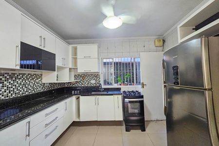 Casa para alugar com 75m², 2 quartos e 1 vaga