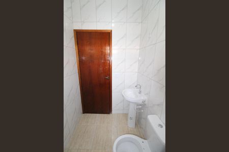 Casa para alugar com 130m², 2 quartos e 2 vagasBanheiro