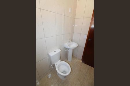 Casa para alugar com 130m², 2 quartos e 2 vagasBanheiro da Suíte
