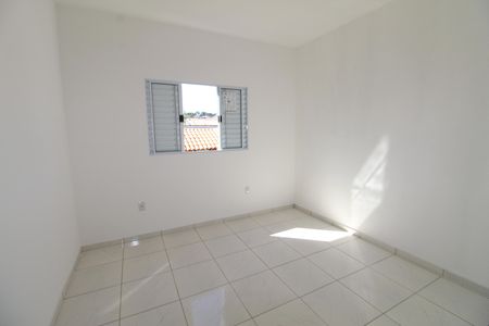 Casa para alugar com 130m², 2 quartos e 2 vagasSuíte