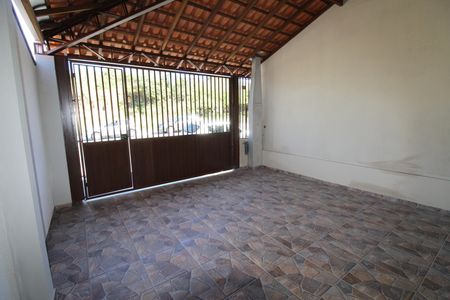 Garagem de casa para alugar com 2 quartos, 130m² em Parque Interlagos, São José dos Campos