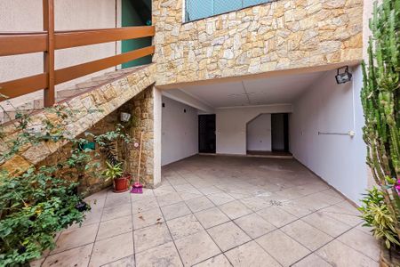 Garagem de casa para alugar com 3 quartos, 220m² em Jardim das Maravilhas, Santo André