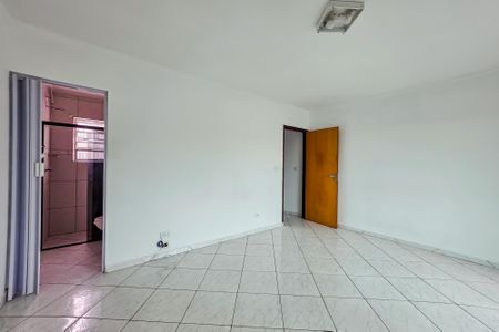 Casa para alugar com 220m², 3 quartos e 3 vagas Casa para alugar com 220m², 3 quartos e 3 vagasSuíte