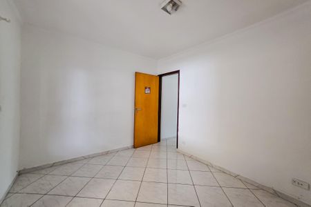 Casa para alugar com 220m², 3 quartos e 3 vagas Casa para alugar com 220m², 3 quartos e 3 vagasQuarto 2