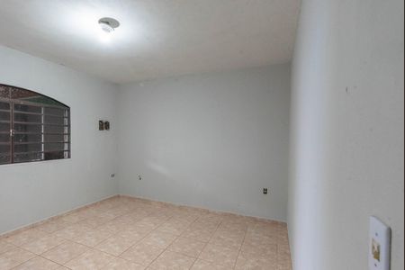 Casa à venda com 125m², 3 quartos e 3 vagasSala