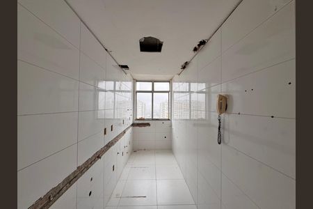 Apartamento à venda com 56m², 1 quarto e 1 vaga Apartamento à venda com 56m², 1 quarto e 1 vagaCozinha e Área de Serviço