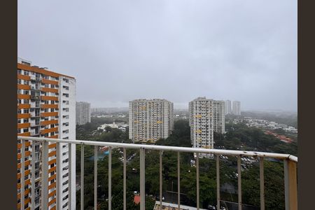 Apartamento à venda com 56m², 1 quarto e 1 vaga Apartamento à venda com 56m², 1 quarto e 1 vagaVaranda
