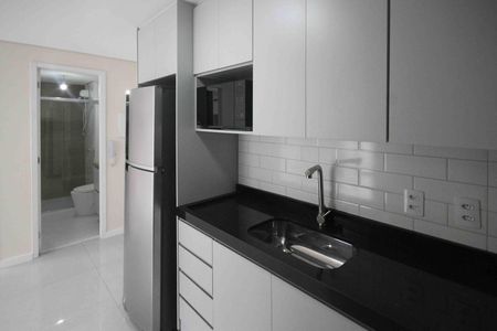 Cozinha de apartamento para alugar com 2 quartos, 53m² em Conjunto Habitacional Teotonio Vilela, São Paulo