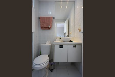 Apartamento à venda com 138m², 3 quartos e 2 vagas Apartamento à venda com 138m², 3 quartos e 2 vagasBanheiro da Suíte 2