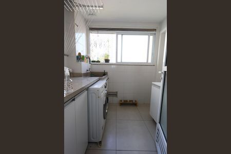 Apartamento à venda com 138m², 3 quartos e 2 vagas Apartamento à venda com 138m², 3 quartos e 2 vagasÁrea de Serviço