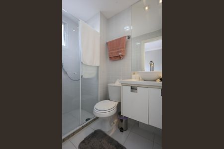 Apartamento à venda com 138m², 3 quartos e 2 vagas Apartamento à venda com 138m², 3 quartos e 2 vagasBanheiro da Suíte 2