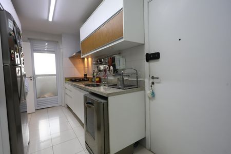 Apartamento à venda com 138m², 3 quartos e 2 vagas Apartamento à venda com 138m², 3 quartos e 2 vagascozinha