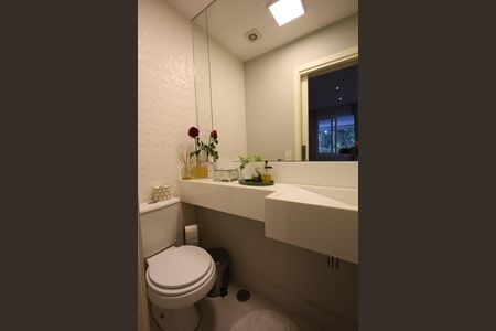 Apartamento à venda com 138m², 3 quartos e 2 vagas Apartamento à venda com 138m², 3 quartos e 2 vagasLavabo