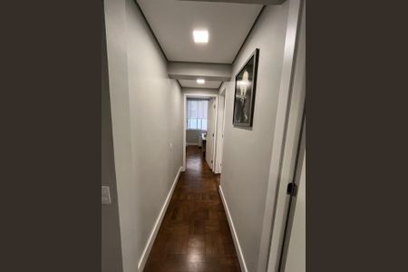 Apartamento à venda com 98m², 2 quartos e 1 vagaCorredor