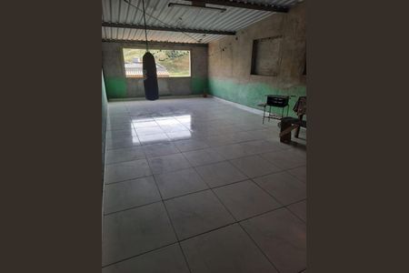 Casa à venda com 4 quartos, 300m² em Jardim Flor de Maio, São Paulo