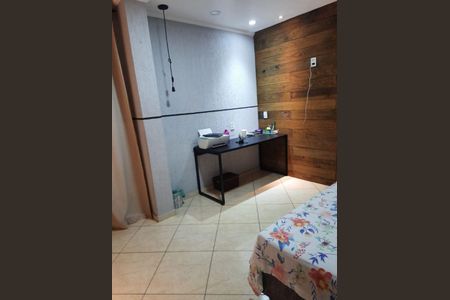 Casa à venda com 4 quartos, 300m² em Jardim Flor de Maio, São Paulo