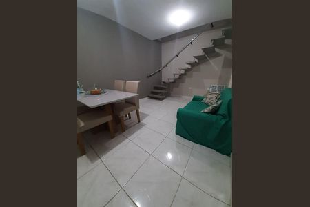 Casa à venda com 4 quartos, 300m² em Jardim Flor de Maio, São Paulo