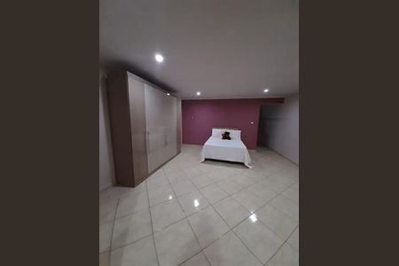 Casa à venda com 4 quartos, 300m² em Jardim Flor de Maio, São Paulo