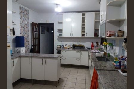 Casa à venda com 4 quartos, 172m² em Vila Albertina, São Paulo