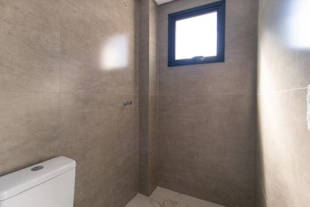 Banheiro de kitnet/studio à venda com 1 quarto, 28m² em Guabirotuba, Curitiba