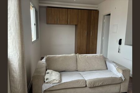 Sala de kitnet/studio para alugar com 1 quarto, 27m² em Santa Cecilia, São Paulo