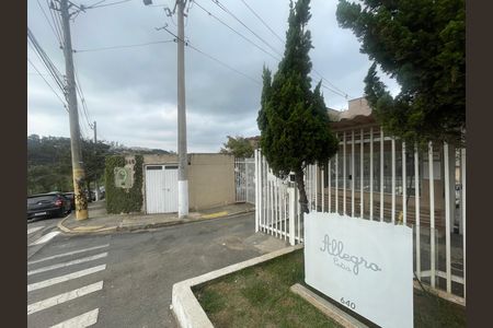 Apartamento para alugar com 47m², 2 quartos e 1 vaga Apartamento para alugar com 47m², 2 quartos e 1 vagaFachada