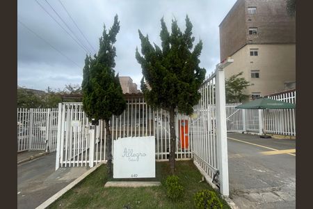 Fachada de apartamento para alugar com 2 quartos, 47m² em Petrópolis, Cotia